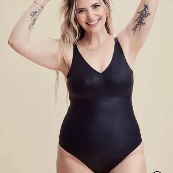 Knix Papaya Bodysuit - Picture 1 of 3